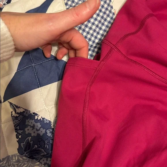 Victoria's Secret Sport Fuchsia Leggings - Picture 4 of 4